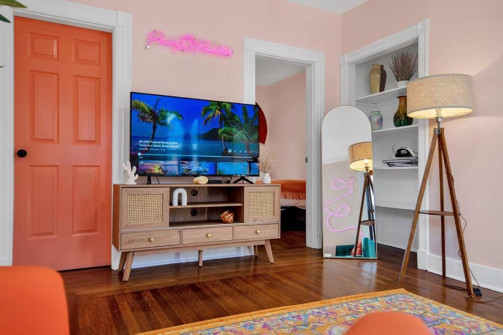 Peachy Paradise In East Rock Near Dt/Yale New Haven Exteriér fotografie