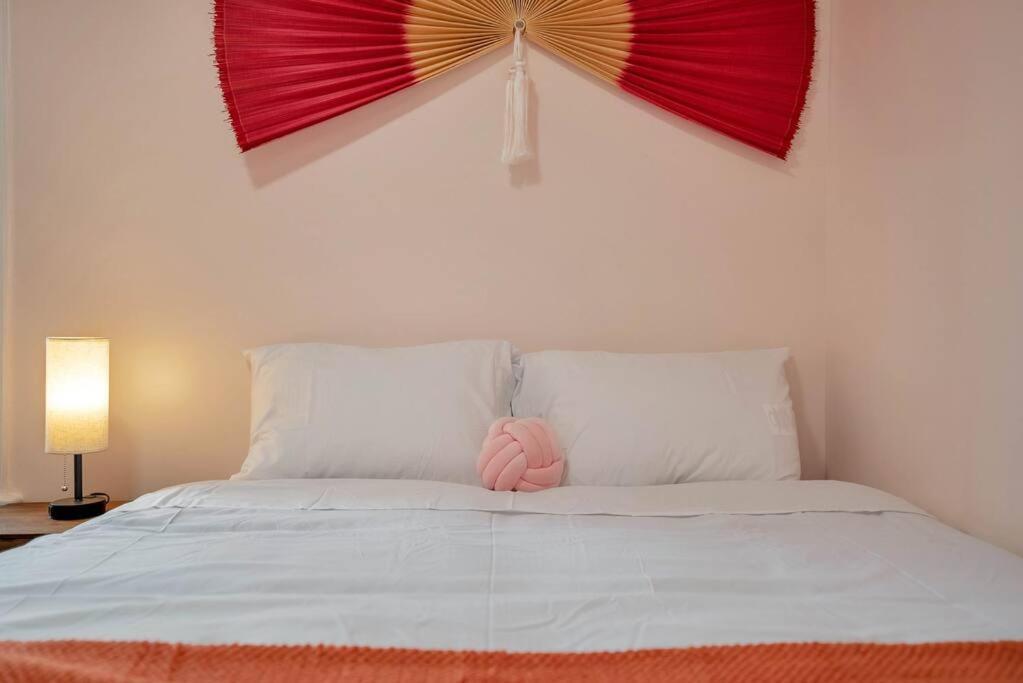 Peachy Paradise In East Rock Near Dt/Yale New Haven Exteriér fotografie